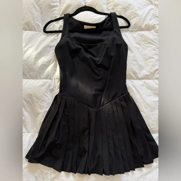 Elegant Black Women's Tennis/Golf Dress - Picture 2 of 2